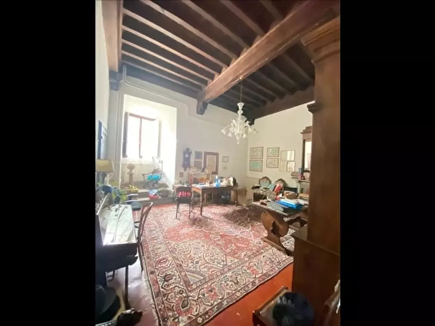 Immagine 13 di Villa in vendita  a Firenze