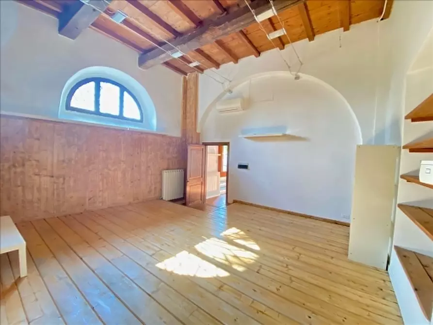 Immagine 36 di Villa in vendita  a Firenze