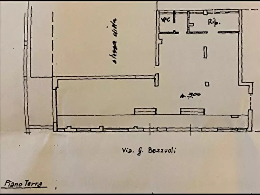 Immagine 14 di Negozio in affitto  a Firenze