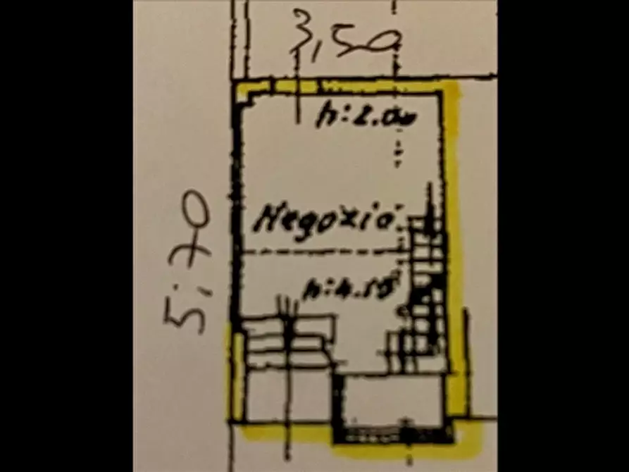 Immagine 26 di Negozio in affitto  a Firenze