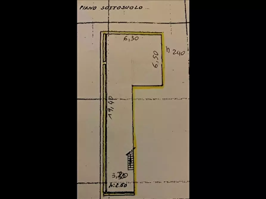 Immagine 35 di Negozio in affitto  a Firenze