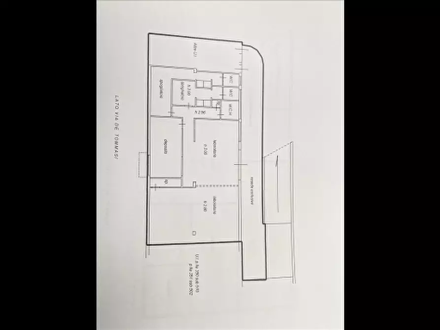 Immagine 20 di Magazzino in affitto  a Firenze