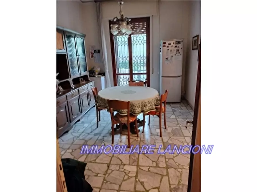 Immagine 3 di Appartamento in vendita  a Scandicci