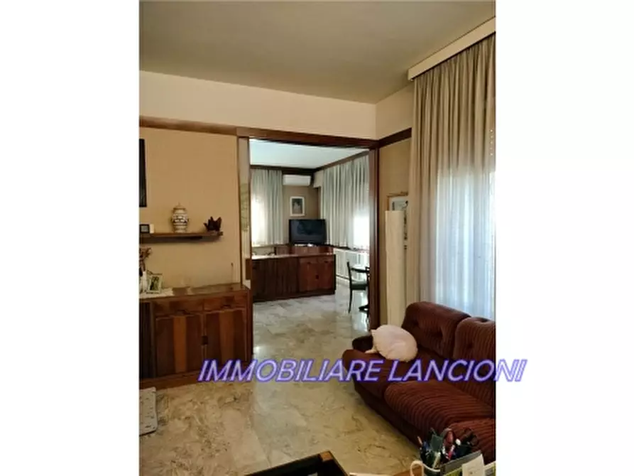 Immagine 11 di Appartamento in vendita  a Scandicci