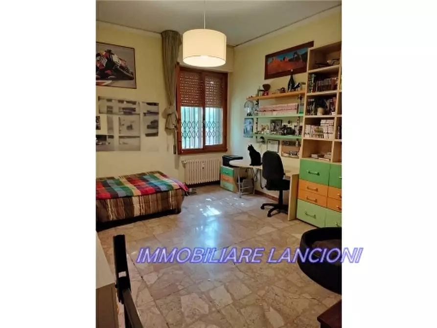 Immagine 16 di Appartamento in vendita  a Scandicci