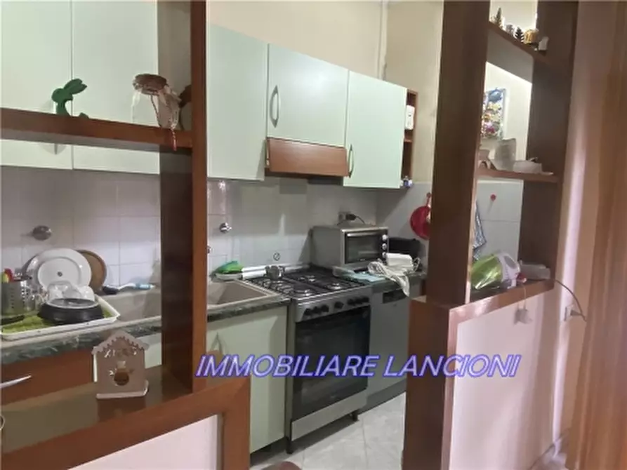 Immagine 4 di Appartamento in vendita  a Lastra A Signa