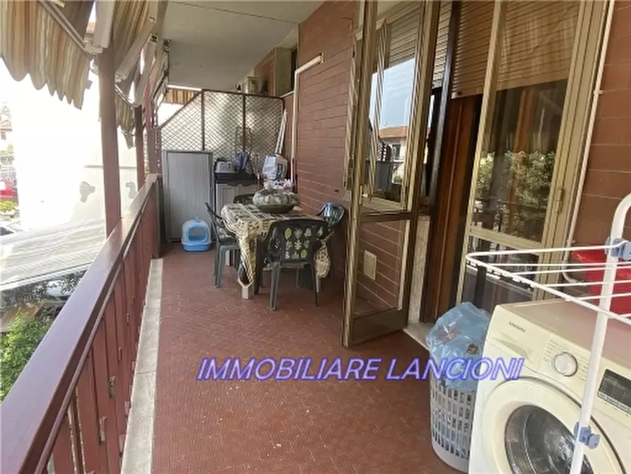 Immagine 9 di Appartamento in vendita  a Lastra A Signa