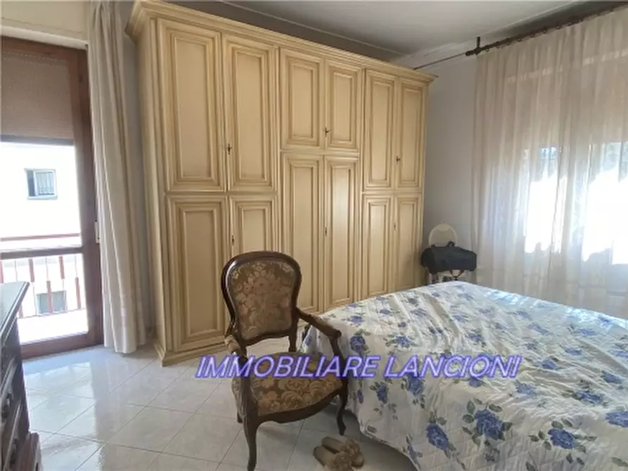 Immagine 25 di Appartamento in vendita  a Lastra A Signa