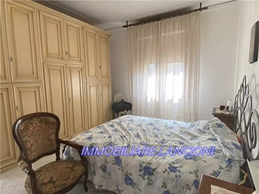 Immagine 26 di Appartamento in vendita  a Lastra A Signa