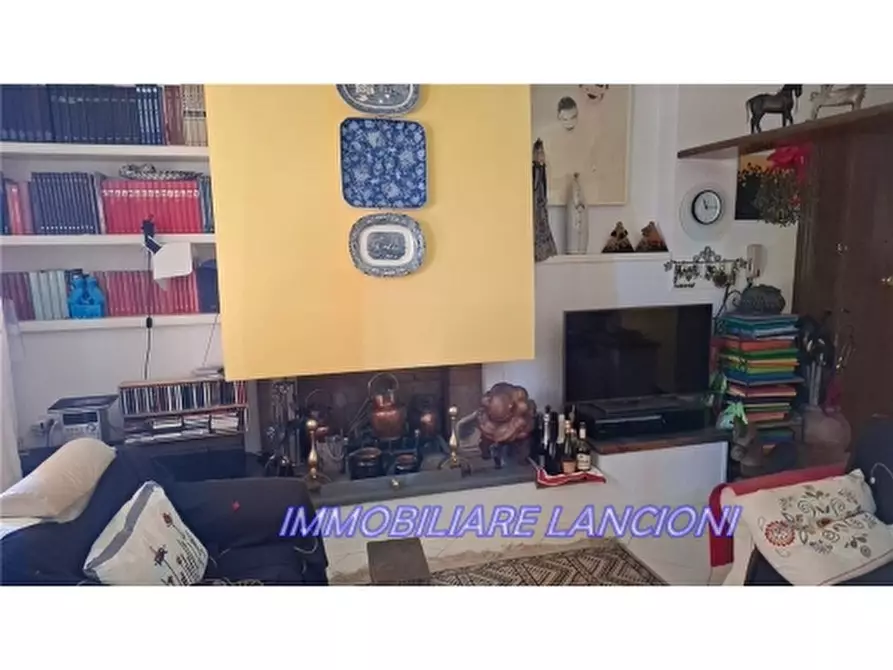 Immagine 4 di Appartamento in vendita  a Scandicci