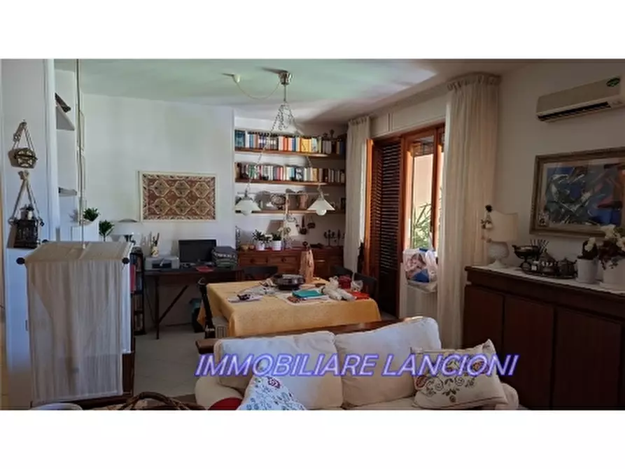 Immagine 5 di Appartamento in vendita  a Scandicci