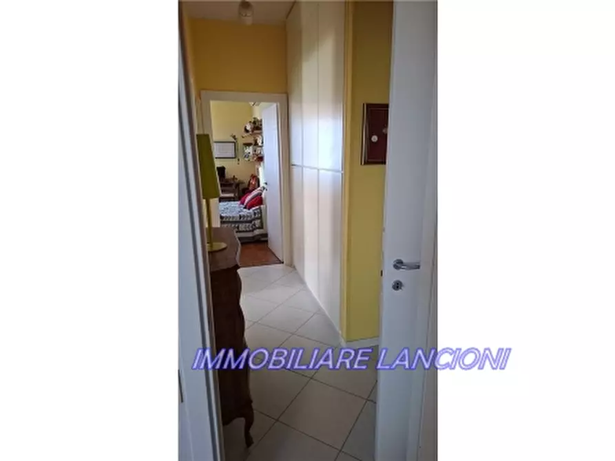 Immagine 8 di Appartamento in vendita  a Scandicci