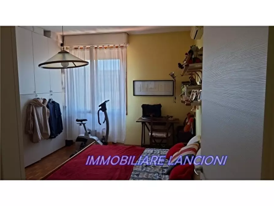 Immagine 9 di Appartamento in vendita  a Scandicci