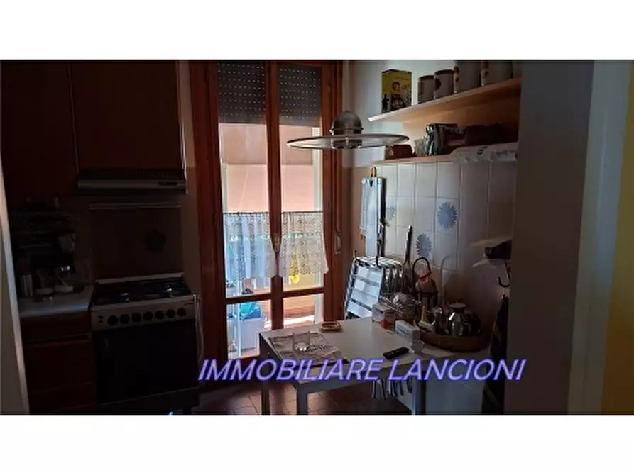 Immagine 16 di Appartamento in vendita  a Scandicci