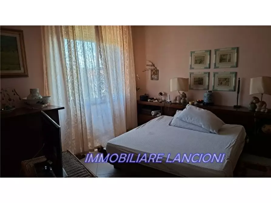 Immagine 20 di Appartamento in vendita  a Scandicci