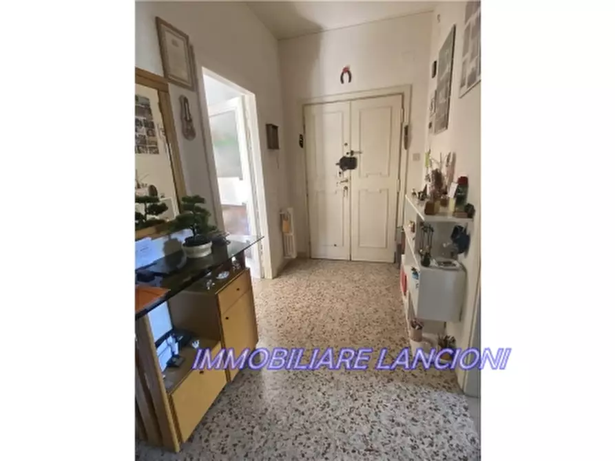 Immagine 8 di Appartamento in vendita  a Firenze