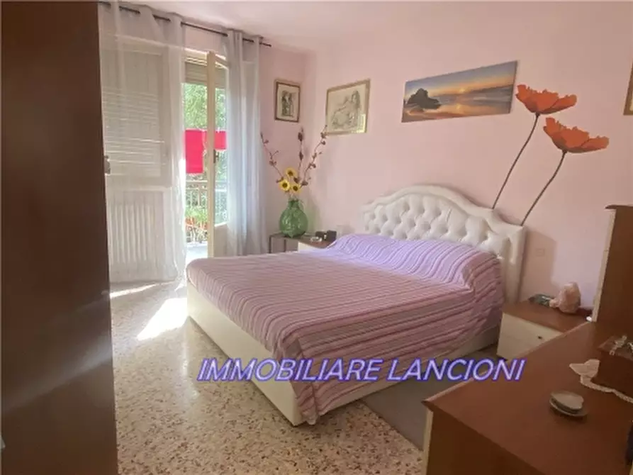 Immagine 18 di Appartamento in vendita  a Firenze