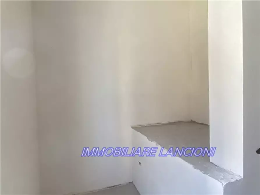 Immagine 3 di Appartamento in vendita  a Scandicci