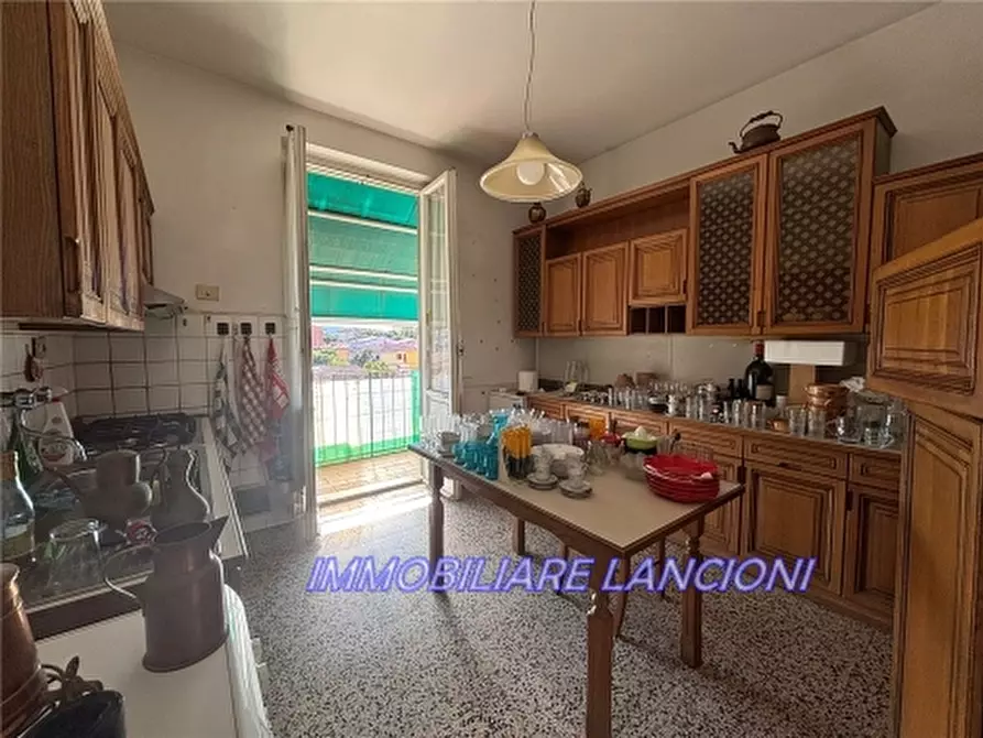 Immagine 2 di Appartamento in vendita  a Firenze