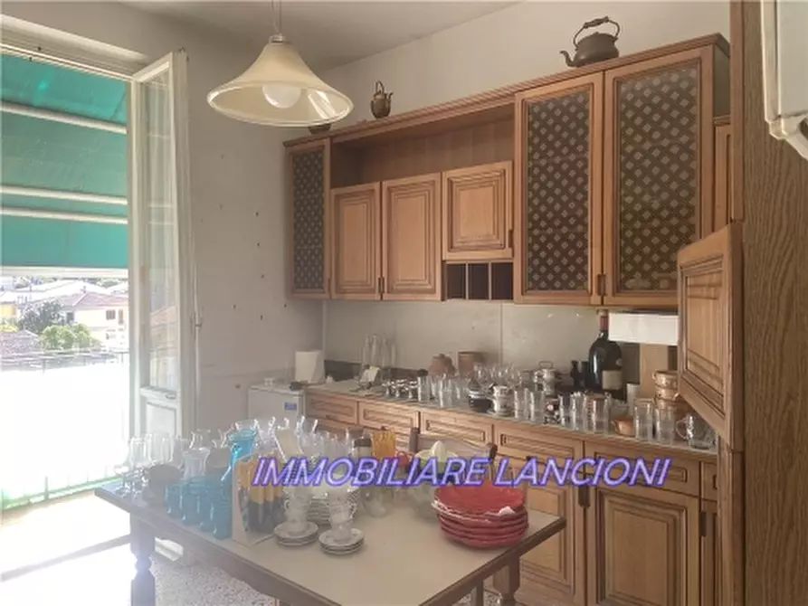 Immagine 2 di Appartamento in vendita  a Firenze