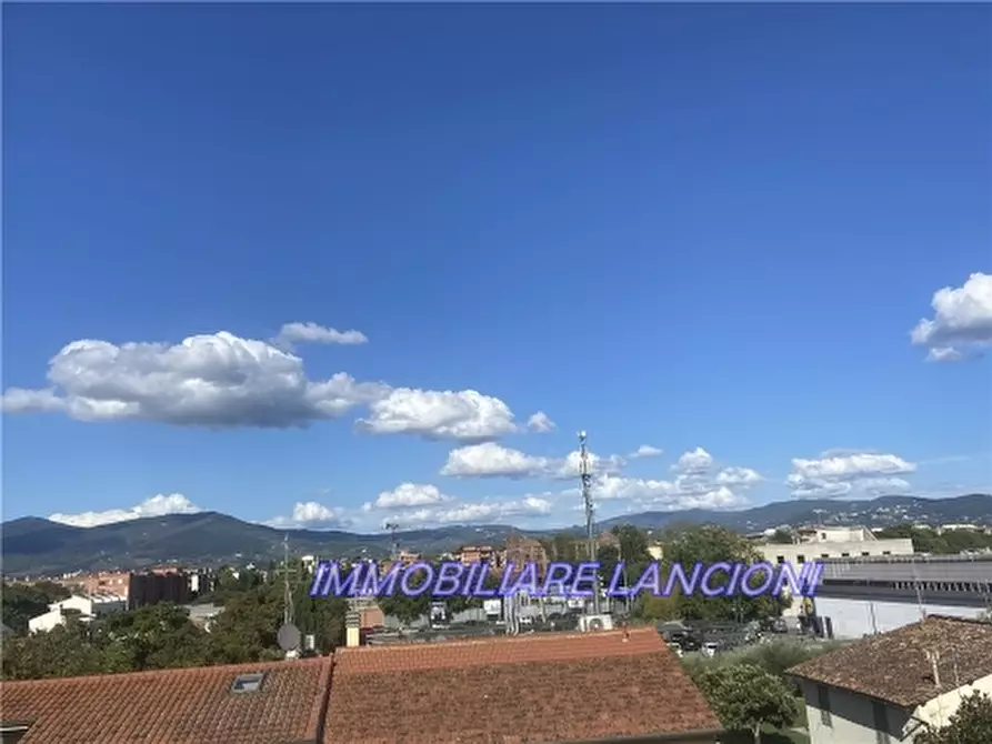 Immagine 21 di Appartamento in vendita  a Firenze