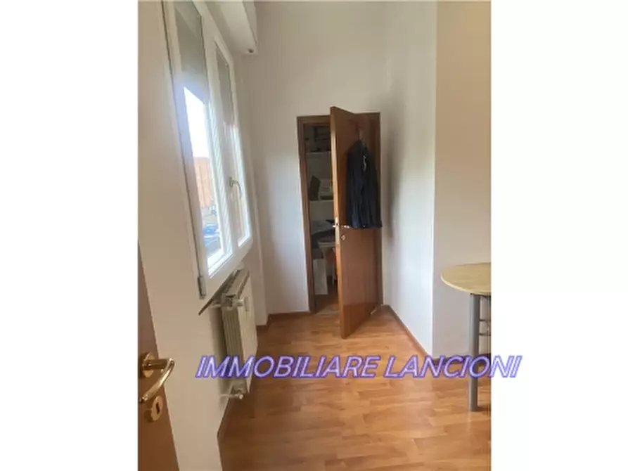 Immagine 16 di Appartamento in vendita  a Scandicci