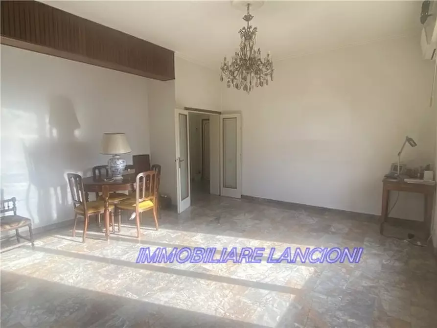 Immagine 2 di Appartamento in vendita  a Scandicci