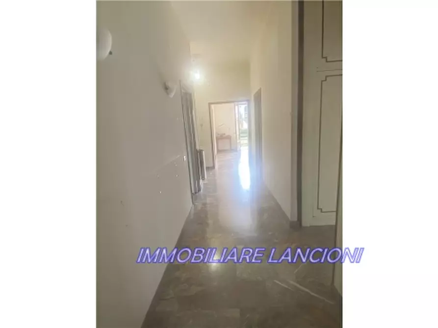 Immagine 9 di Appartamento in vendita  a Scandicci