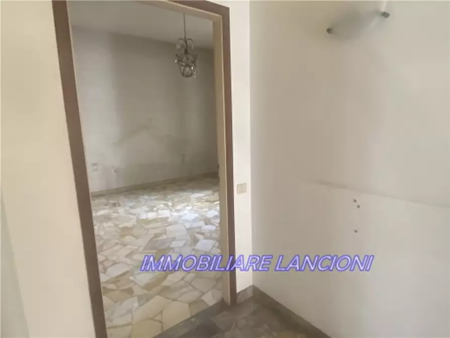 Immagine 15 di Appartamento in vendita  a Scandicci