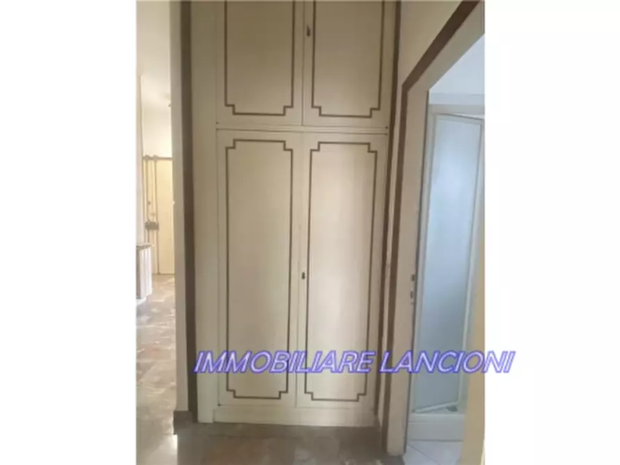 Immagine 17 di Appartamento in vendita  a Scandicci