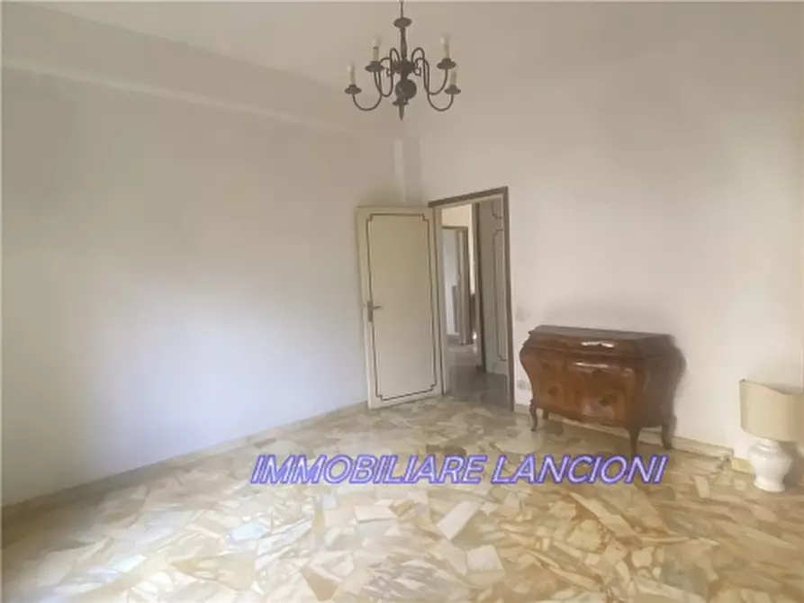 Immagine 18 di Appartamento in vendita  a Scandicci