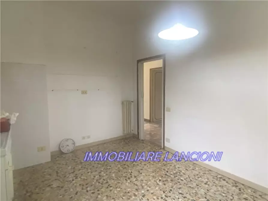 Immagine 21 di Appartamento in vendita  a Scandicci