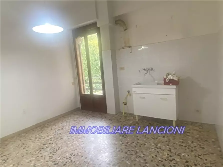 Immagine 22 di Appartamento in vendita  a Scandicci