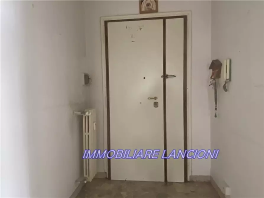 Immagine 7 di Appartamento in vendita  a Scandicci