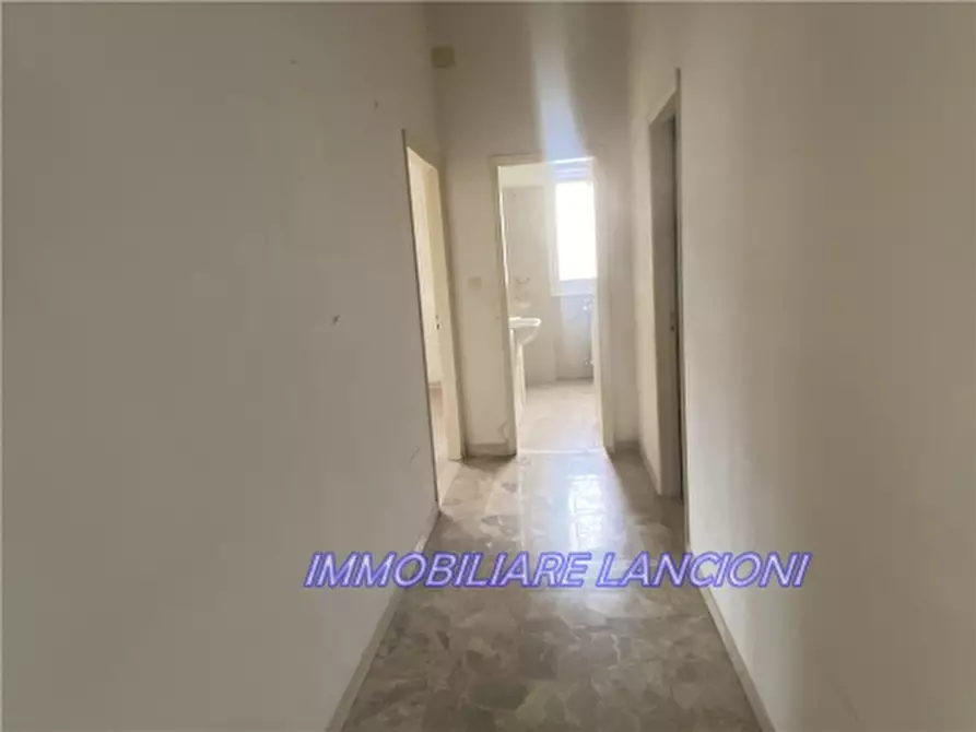 Immagine 16 di Appartamento in vendita  a Scandicci