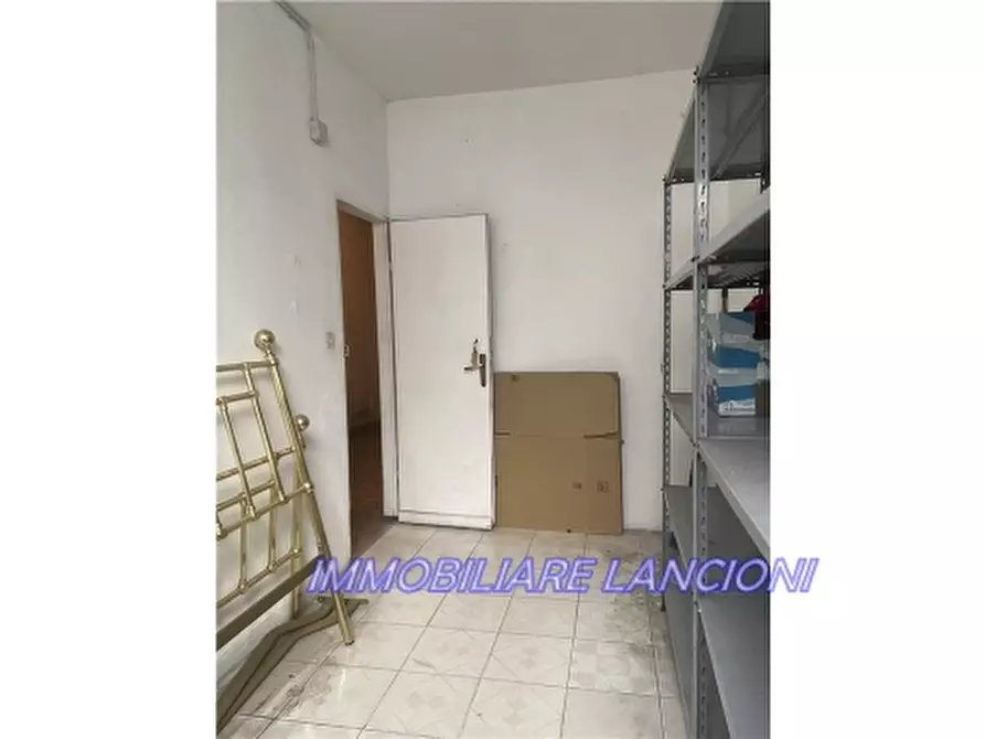 Immagine 27 di Appartamento in vendita  a Scandicci