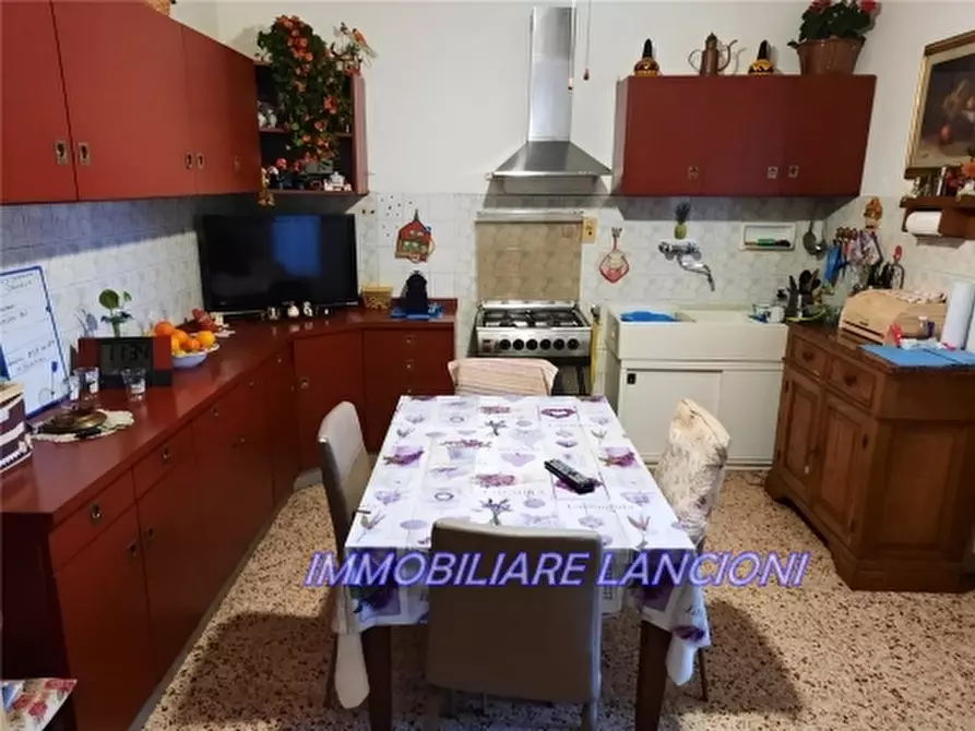 Immagine 1 di Appartamento in vendita  a Firenze