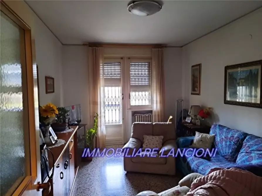 Immagine 6 di Appartamento in vendita  a Firenze