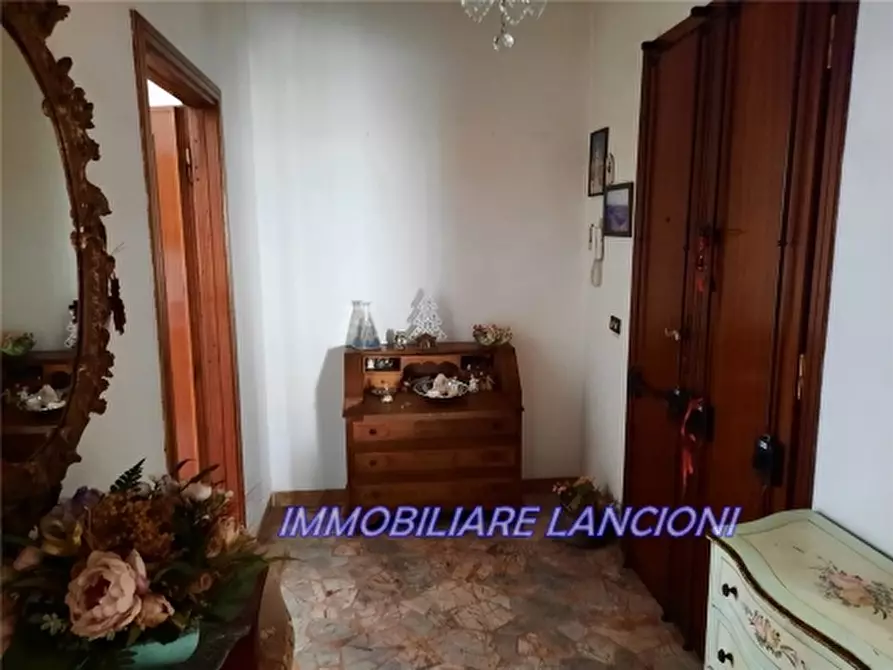 Immagine 9 di Appartamento in vendita  a Scandicci