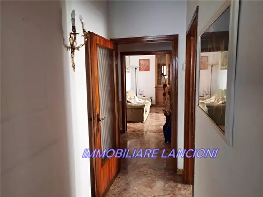 Immagine 20 di Appartamento in vendita  a Scandicci