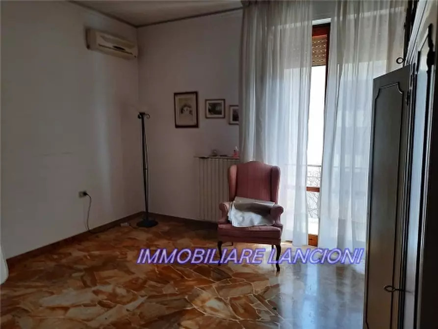 Immagine 26 di Appartamento in vendita  a Scandicci