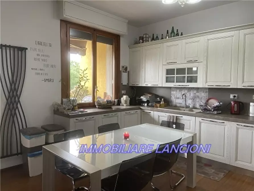 Immagine 5 di Appartamento in vendita  a Scandicci