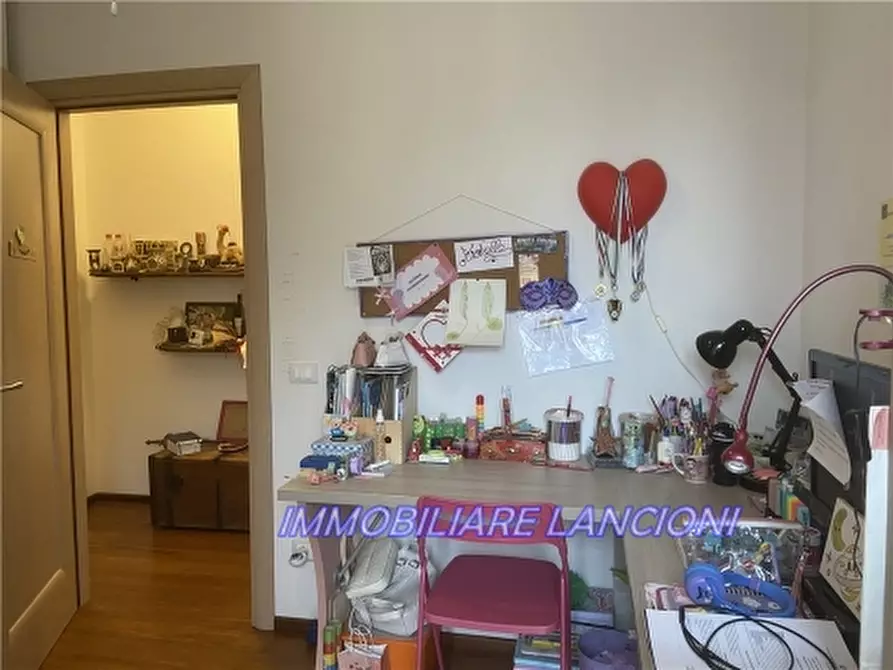 Immagine 25 di Appartamento in vendita  a Scandicci