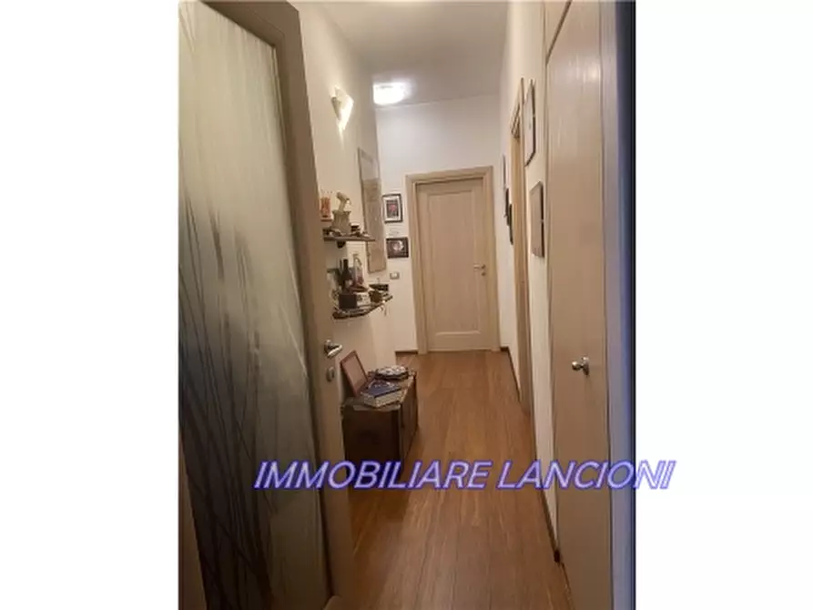 Immagine 28 di Appartamento in vendita  a Scandicci