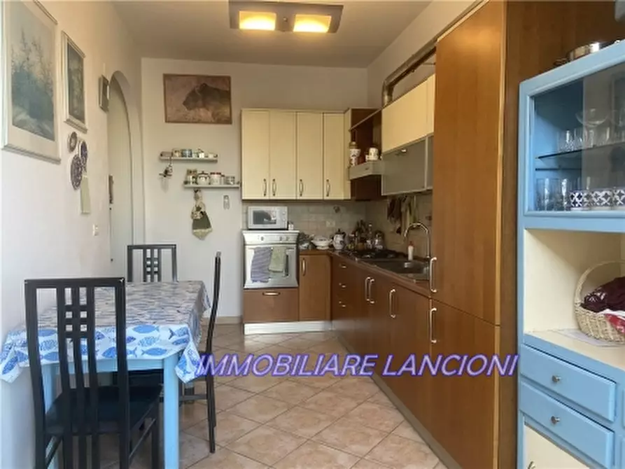 Immagine 1 di Appartamento in vendita  a Scandicci