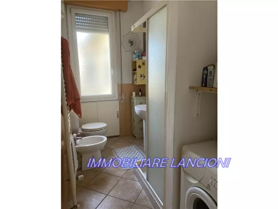 Immagine 10 di Appartamento in vendita  a Scandicci