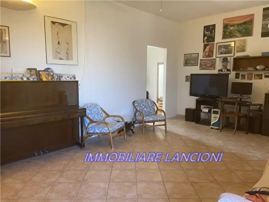 Immagine 15 di Appartamento in vendita  a Scandicci