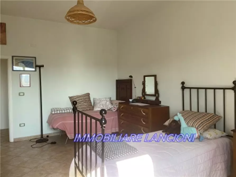 Immagine 25 di Appartamento in vendita  a Scandicci