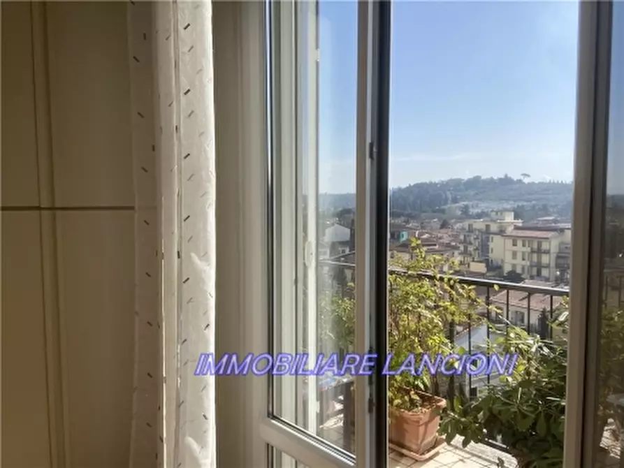 Immagine 30 di Appartamento in vendita  a Scandicci