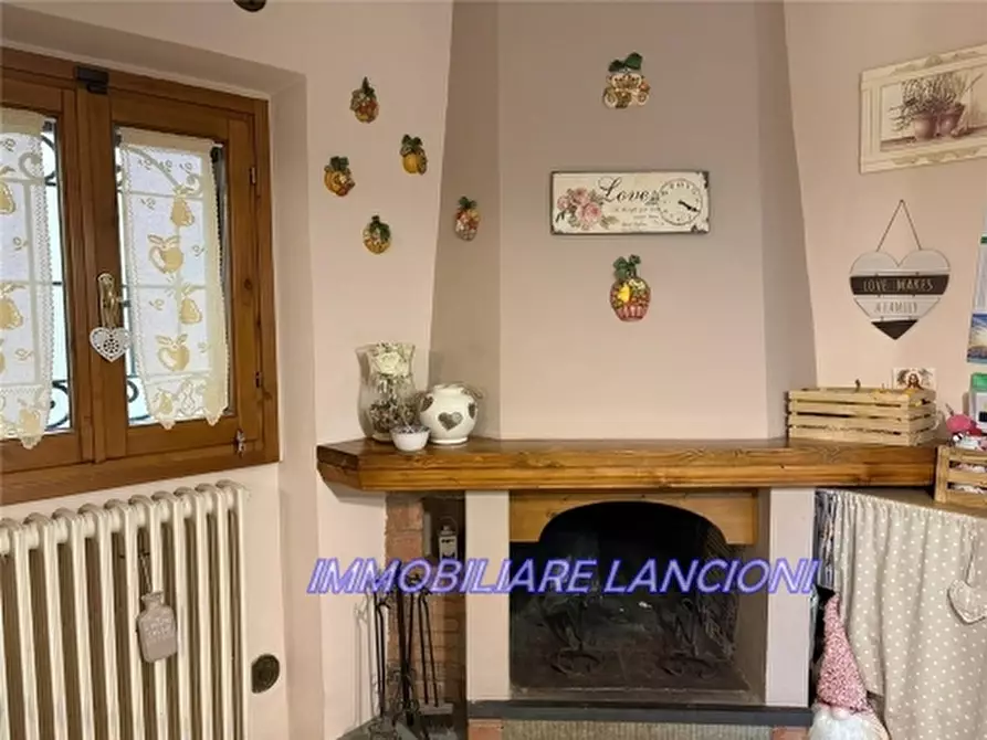 Immagine 7 di Appartamento in vendita  a Lastra A Signa